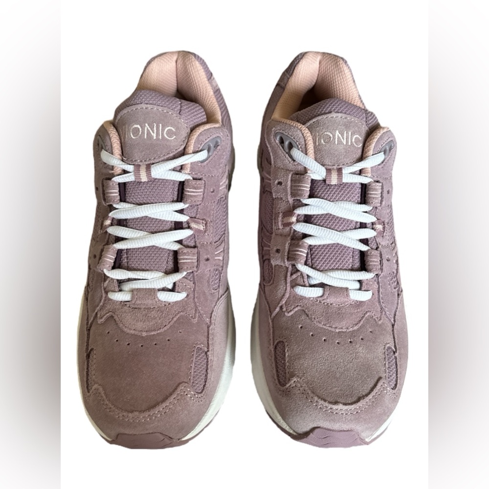 NIB Vionic walking shoes